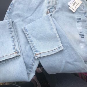 Aeropostale High Rise Jegging sz 00S. Brand new with tags.